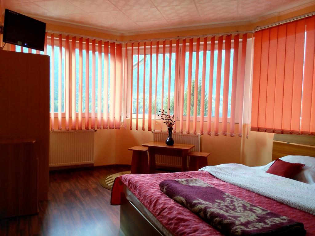 Vila Marcela Buşteni Oda fotoğraf